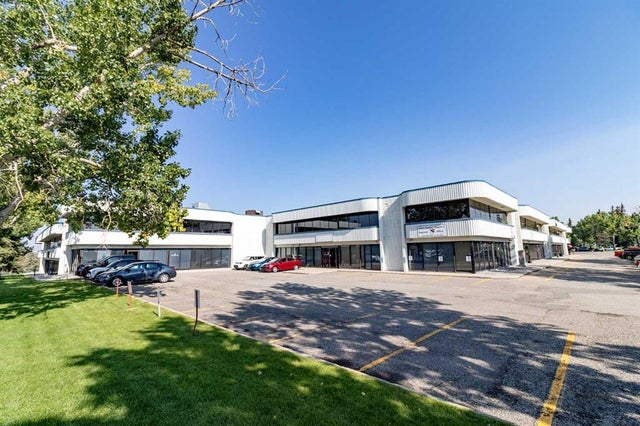 Suite 201 A, 1530 27 Avenue Ne, Calgary
