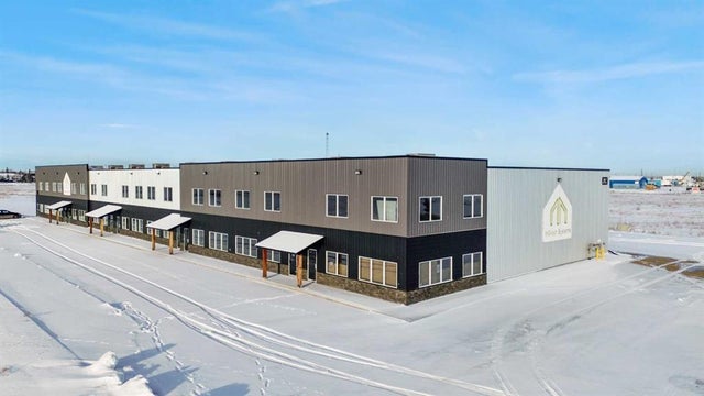 101, 312 Energy Way, Rural Red Deer County