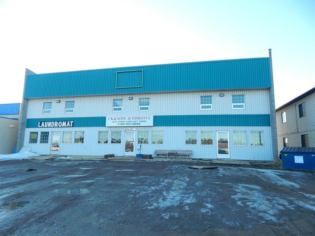 9712 97 Street, High Level