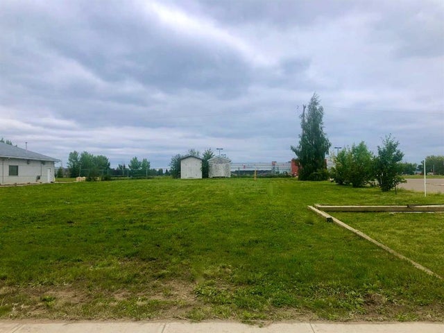 9804 Rainbow Boulevard, High Level