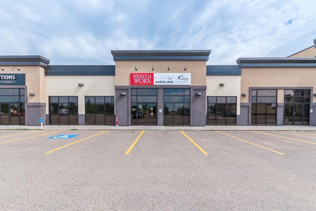1/3, 2020 Strachan Road Se, Medicine Hat