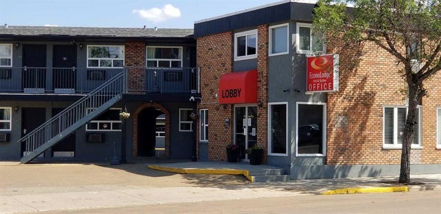 392 Centre Street, Drumheller