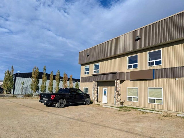 101, 17 Sylvaire Close, Sylvan Lake