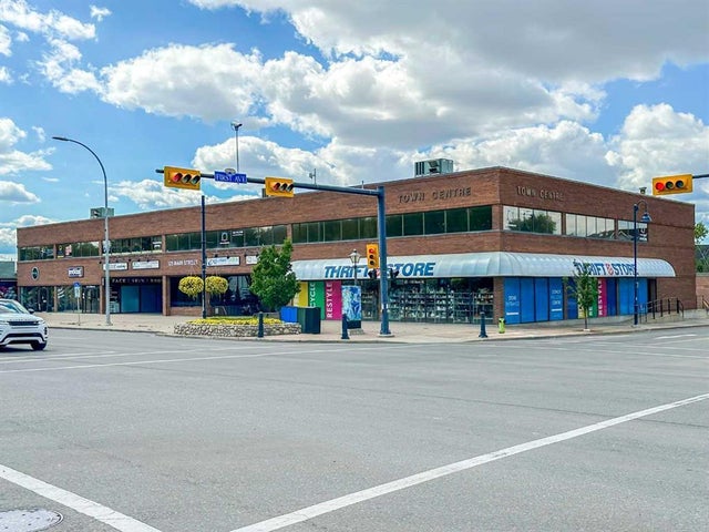 125 Main Street N, Airdrie