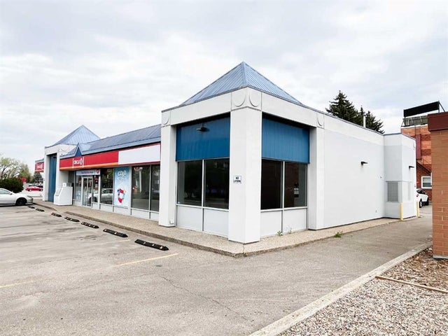 Unit A, 102 6 Avenue Se, Medicine Hat
