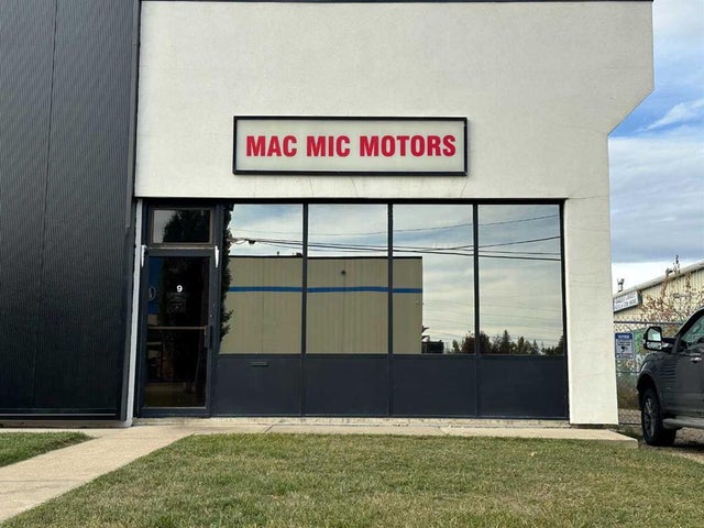 9, 4676 61 Street, Red Deer
