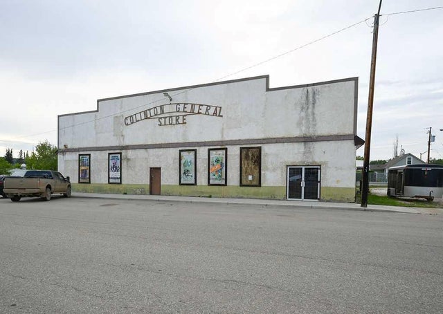 5008 50 Avenue, Colinton