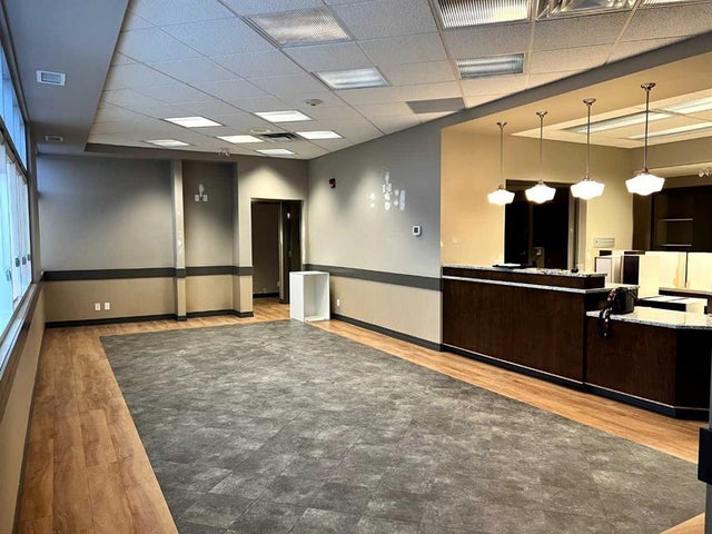 201a, 3215 49 Avenue, Red Deer