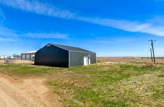225 Elevator Road, Trochu
