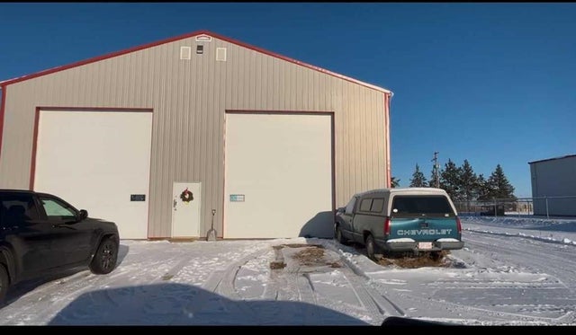 4611 47a Avenue, Mannville