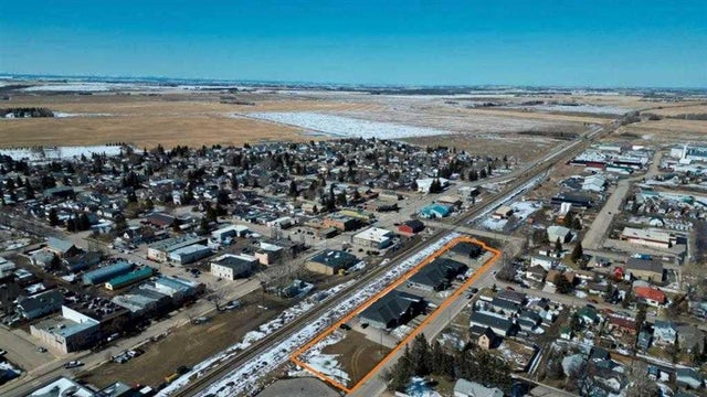 3, 209 9 Avenue, Carstairs