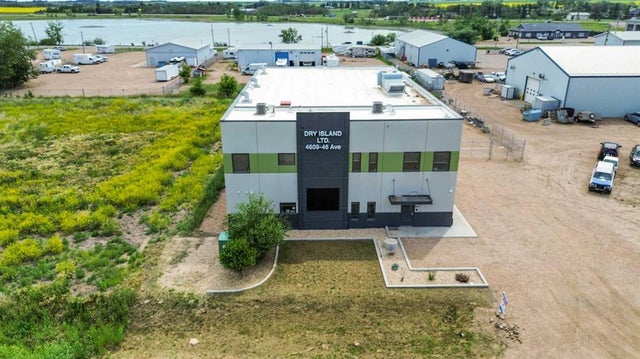 4609 46 Avenue, Stettler