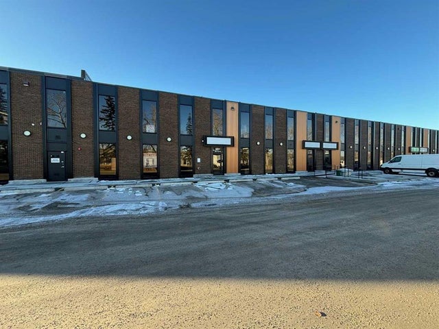 1219 38 Avenue Ne, Calgary