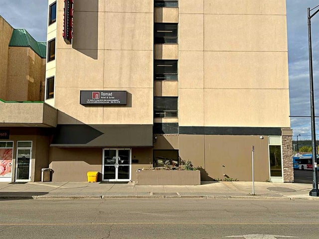 Lower, 10006 Macdonald Avenue, Fort McMurray