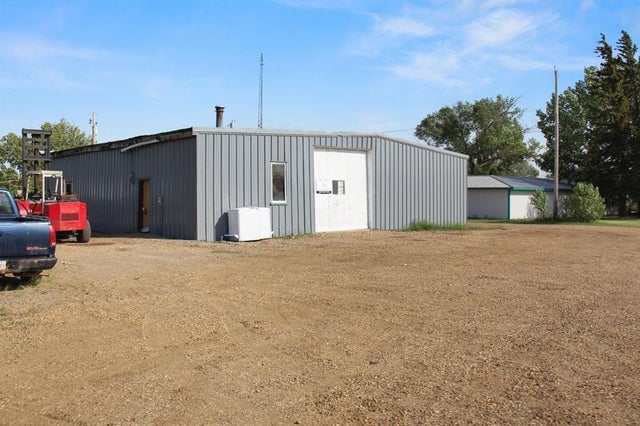 1009 Main Street, Ohaton