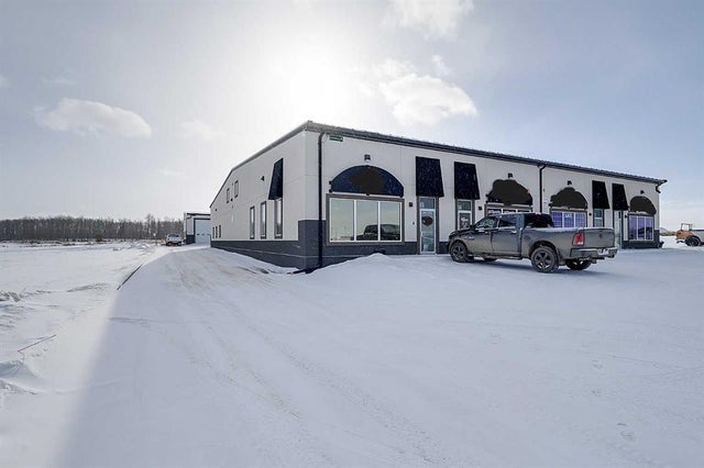 105 303a Larch Close, Rural Red Deer County
