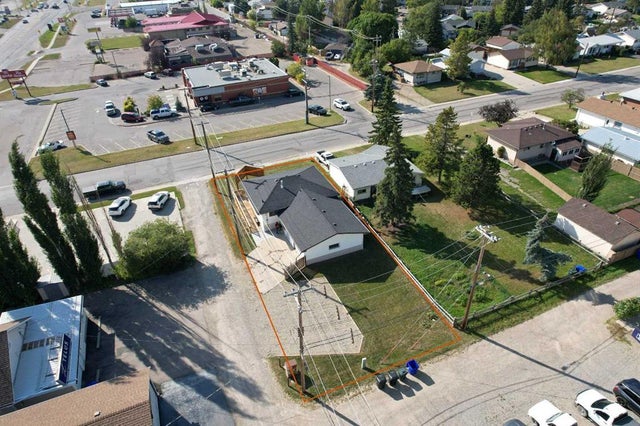 4517 55 Ave, Olds