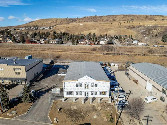 1, 38 Griffin Industrial Point E, Cochrane