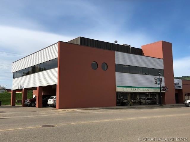 207, 10011 102 Avenue, Peace River