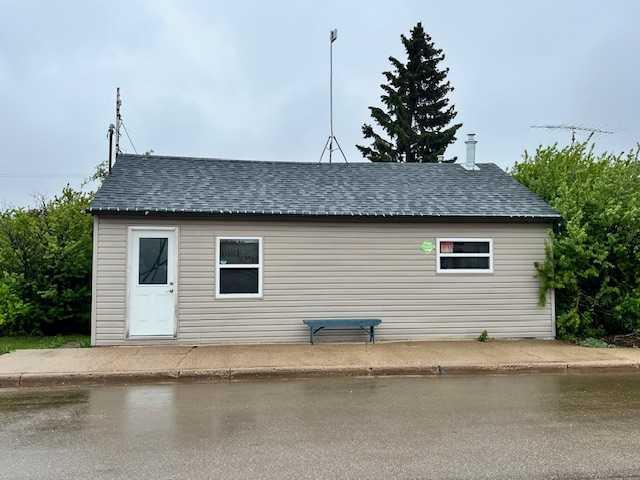 5009 49 Avenue, Forestburg