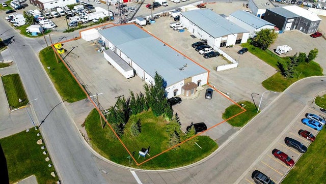 48 East Lake Green Ne, Airdrie