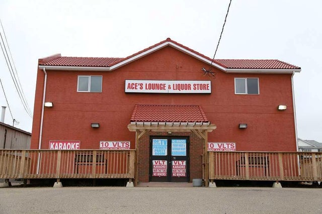 341 9 Street E, Brooks