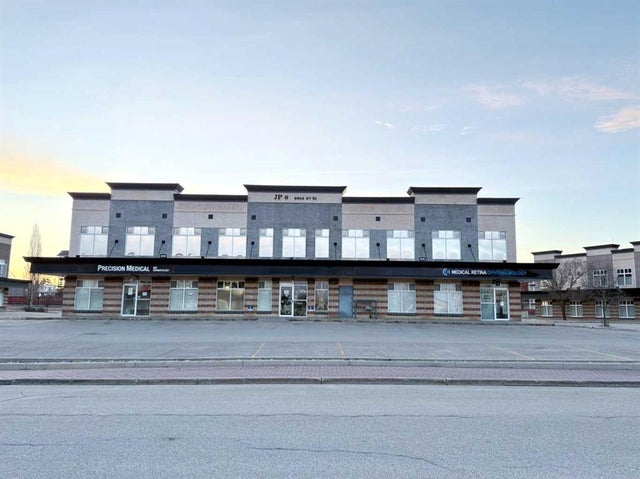 200, 9805 97 Street, Grande Prairie