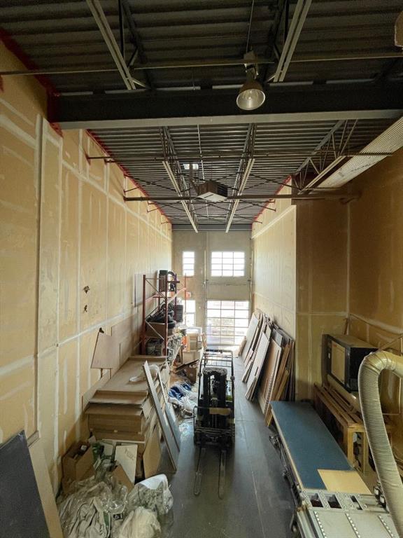 4150/4146, 3961 52 Avenue Ne, Calgary