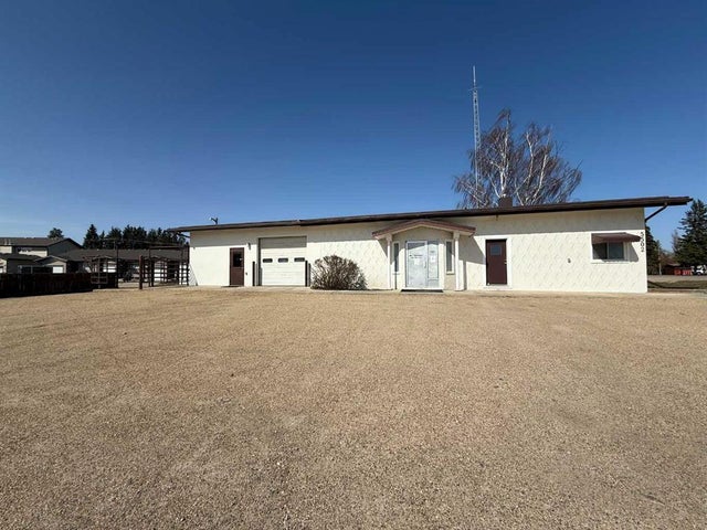 5502 Highway 2a, Ponoka