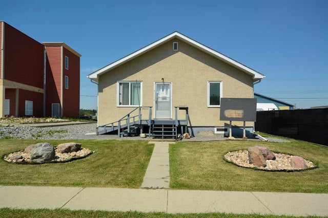 5614 2 Avenue, Edson