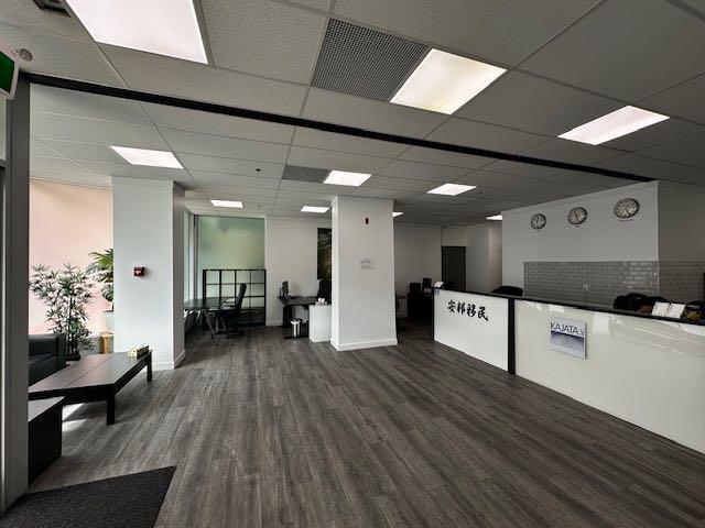 128 2 Avenue Se, Calgary