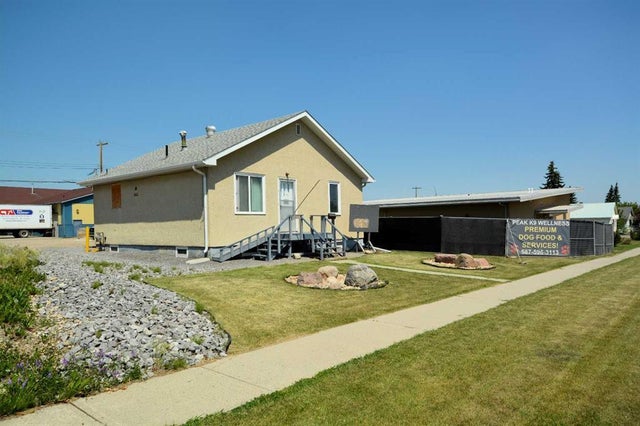 5614 2 Avenue, Edson