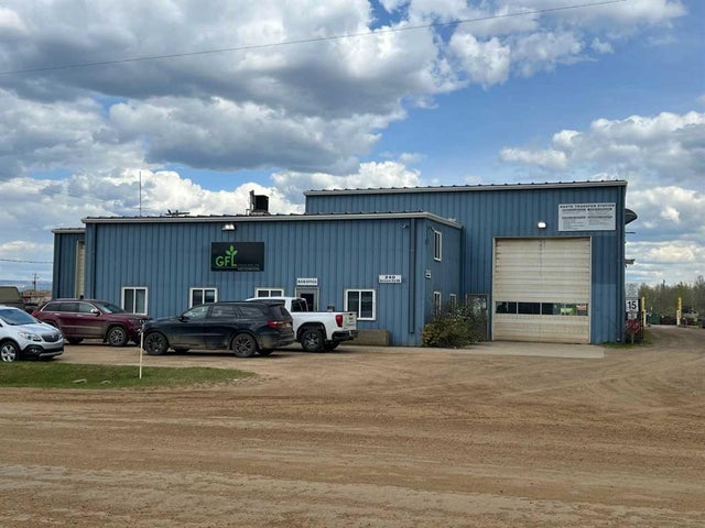 240 & 244 & 300 & 325 Balsam Road Ne, Slave Lake