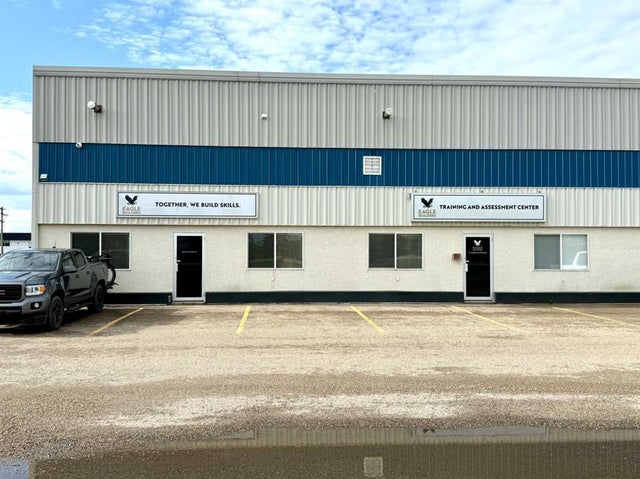 1 & 2, 27123 Highway 597, Blackfalds