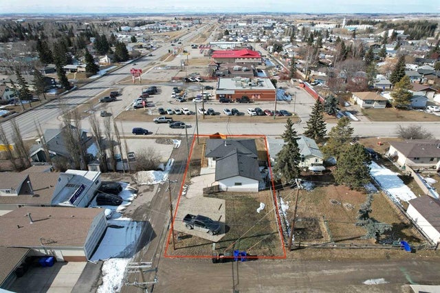 4517 55 Ave, Olds