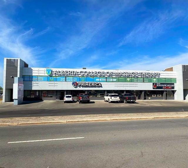 205, 11402 100 Street, Grande Prairie