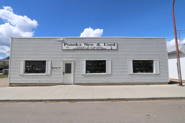 5306 50 Street, Ponoka