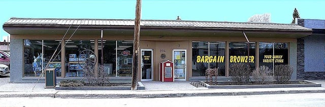 1 & 2 Combined, 204 Centre Street N, Sundre