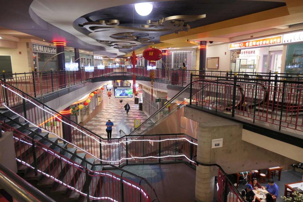 247, 328 Centre Street Southeast, Calgary – Commercial Retail Listing Photo 3