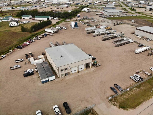 9319 81 Avenue, Clairmont