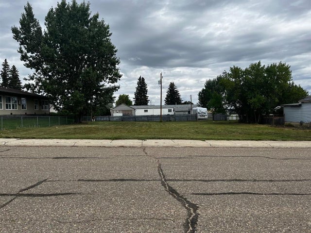 109-111 1st Street, Coutts