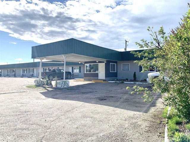 5604 4 Avenue, Edson