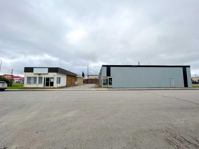 4915 3 Avenue, Edson