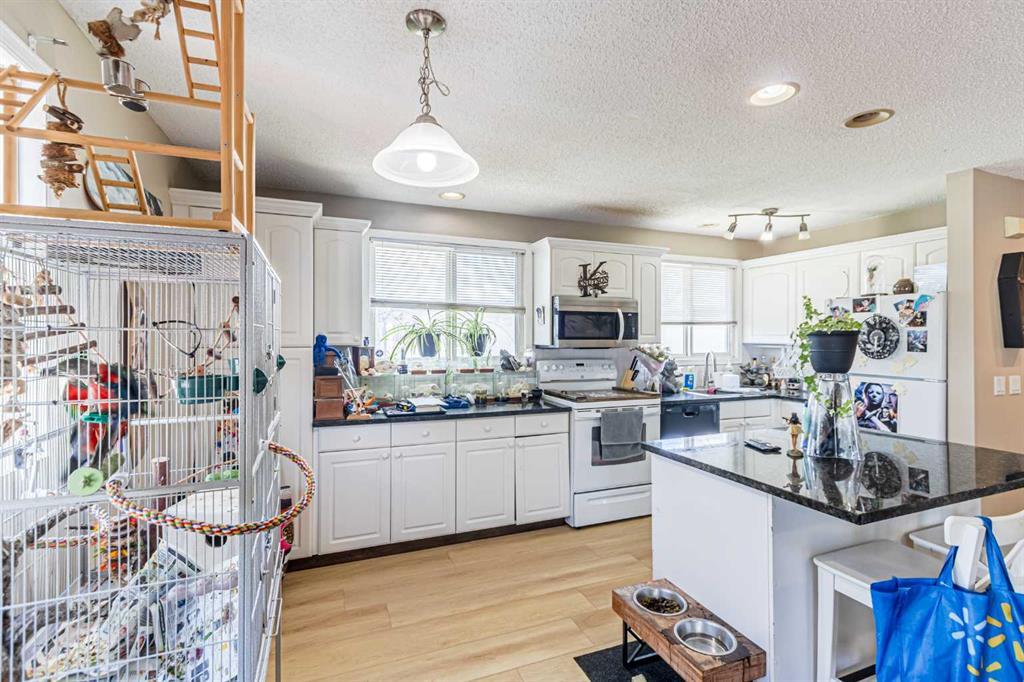 1-6, 8 Huntley Close Northeast, Calgary – Commercial Multi Family Listing Photo 14