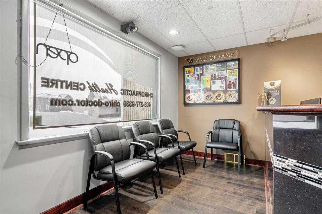 2713 Centre Street Northwest, Calgary – Commercial Retail Listing Photo 2