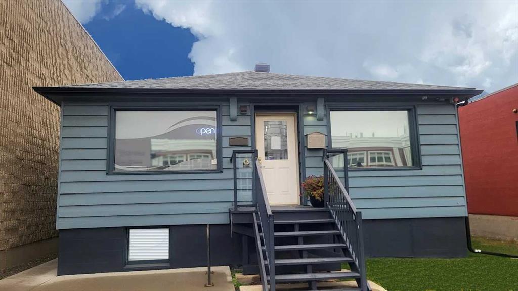 2713 Centre Street Northwest, Calgary – Commercial Retail Listing Photo 3