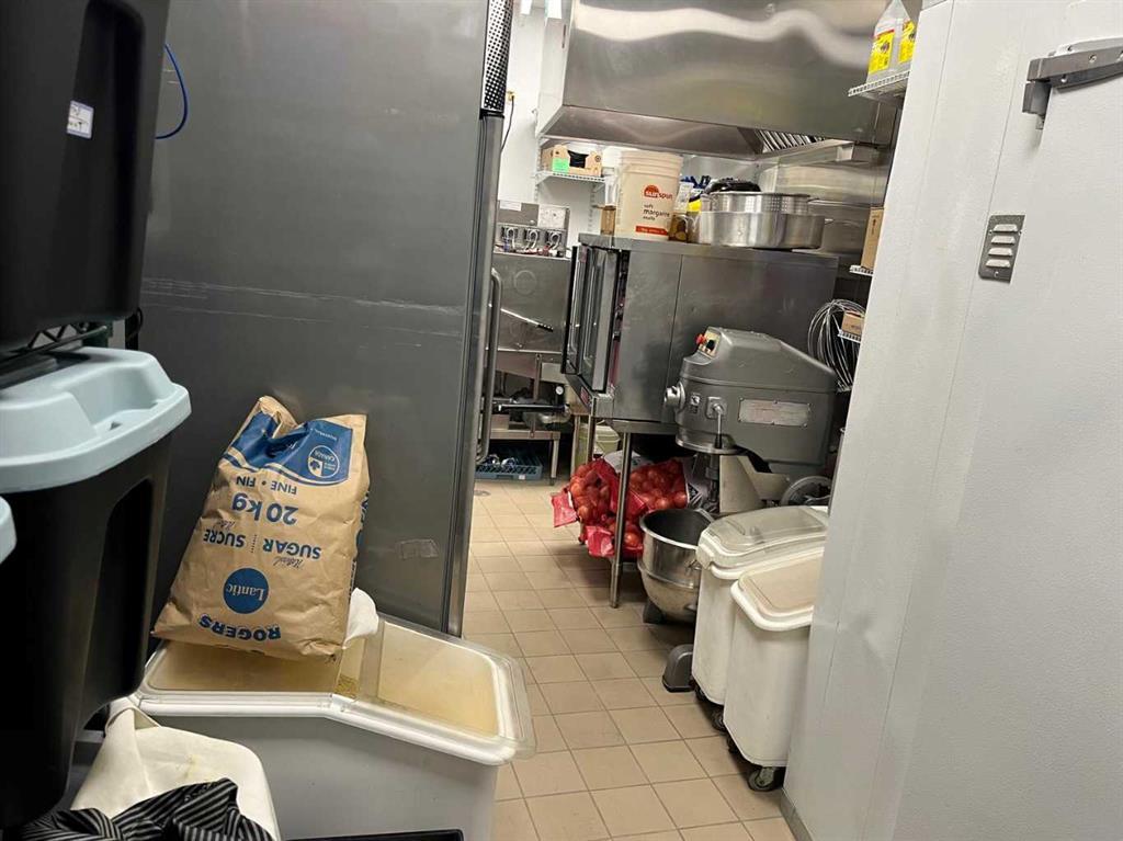 1110, 2 Royal Vista Link Northwest, Calgary – Commercial Retail Listing Photo 36