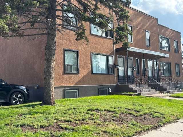 106 26 Avenue Nw, Calgary
