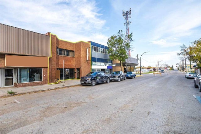 5012 50 Avenue, Lloydminster