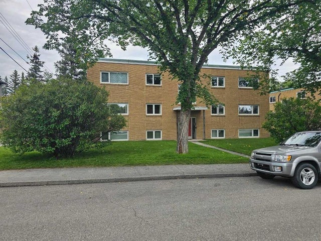 2312 22 Street Nw, Calgary